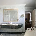 Le Littre Hotel Paris
