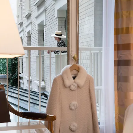 Le Littré 4* París