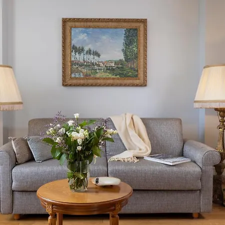 Le Littre Hotel