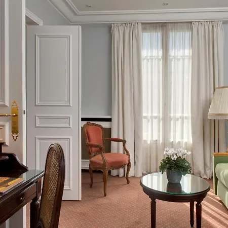 Le Littre 4* Paris