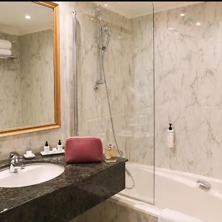 Hotel Le Littré 4*